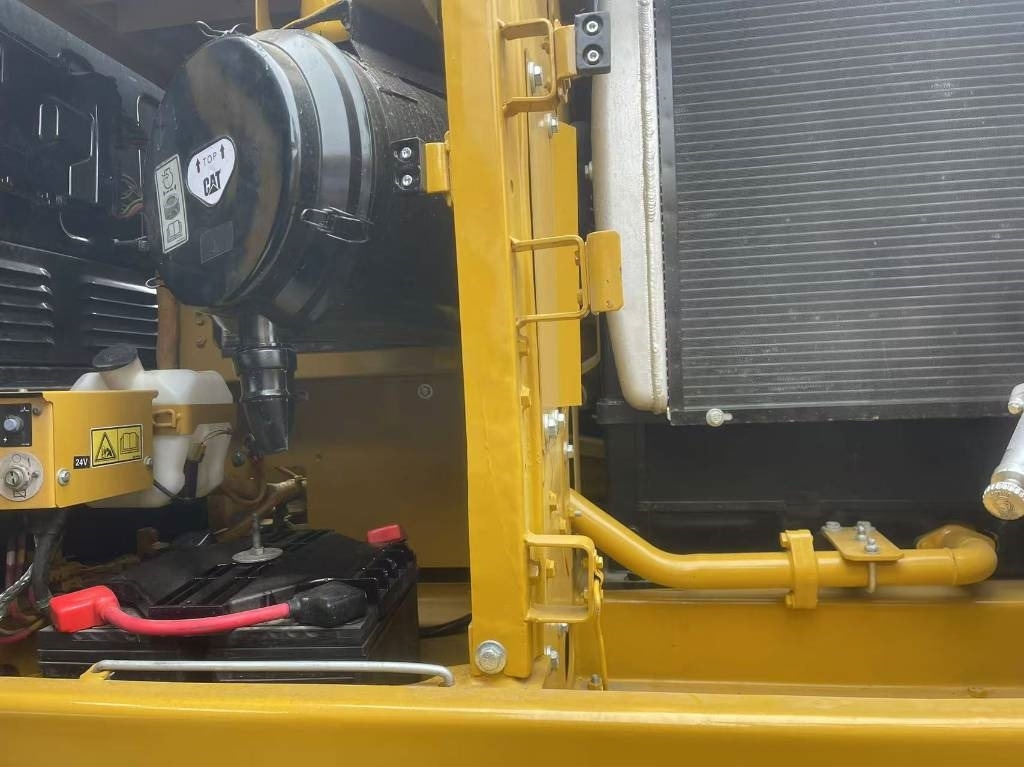 CAT 329D2L - Верижен багер: снимка 3 CAT 329D2L - Верижен багер: снимка 3