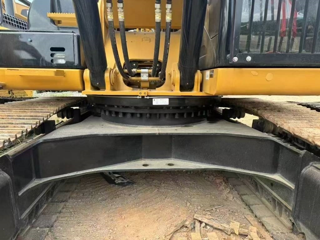 CAT 330 D L - Верижен багер: снимка 5 CAT 330 D L - Верижен багер: снимка 5