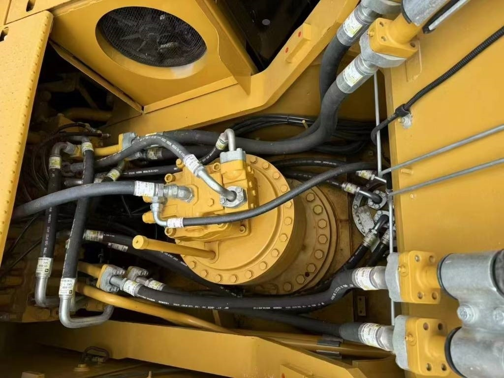 CAT 330 - Верижен багер: снимка 3 CAT 330 - Верижен багер: снимка 3