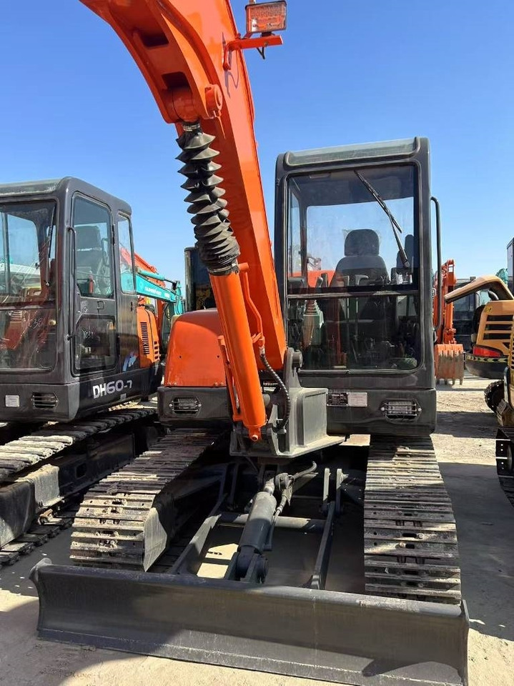 Doosan DH 55 - Мини багер: снимка 2 Doosan DH 55 - Мини багер: снимка 2