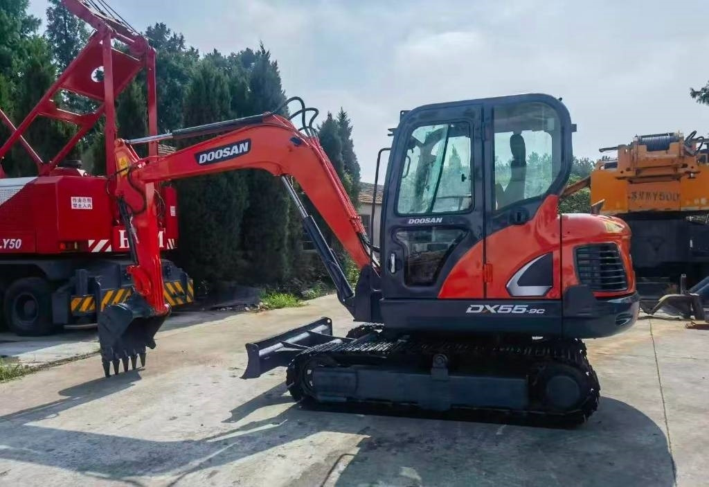 Doosan DH 55 - Мини багер: снимка 2 Doosan DH 55 - Мини багер: снимка 2