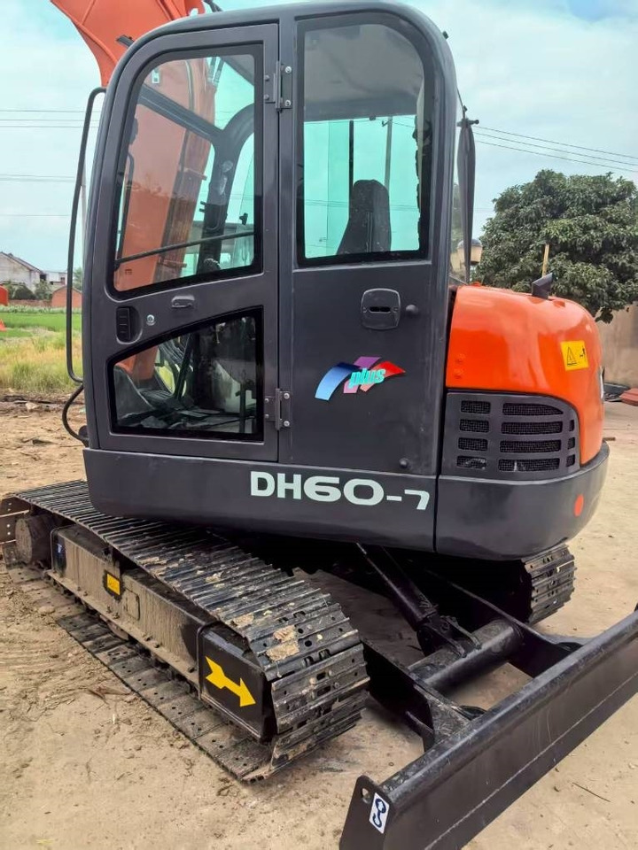 Doosan DH 60-7 - Мини багер: снимка 5 Doosan DH 60-7 - Мини багер: снимка 5