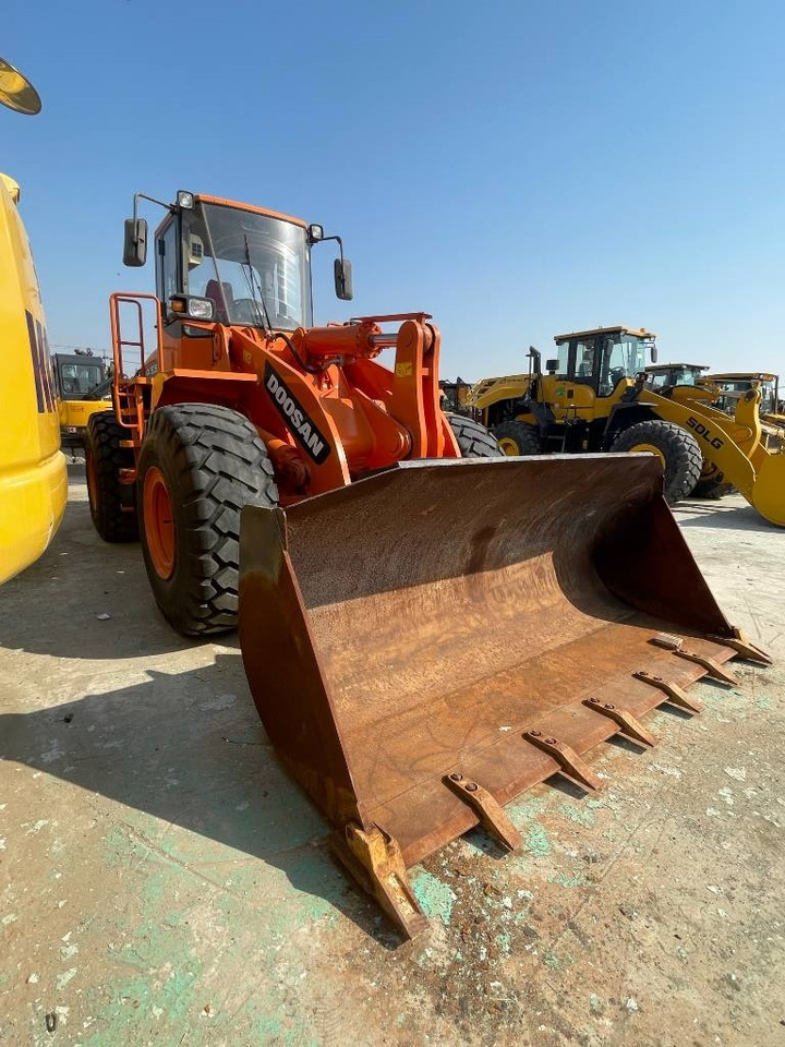 Колесен товарач Doosan DL 505: снимка 13