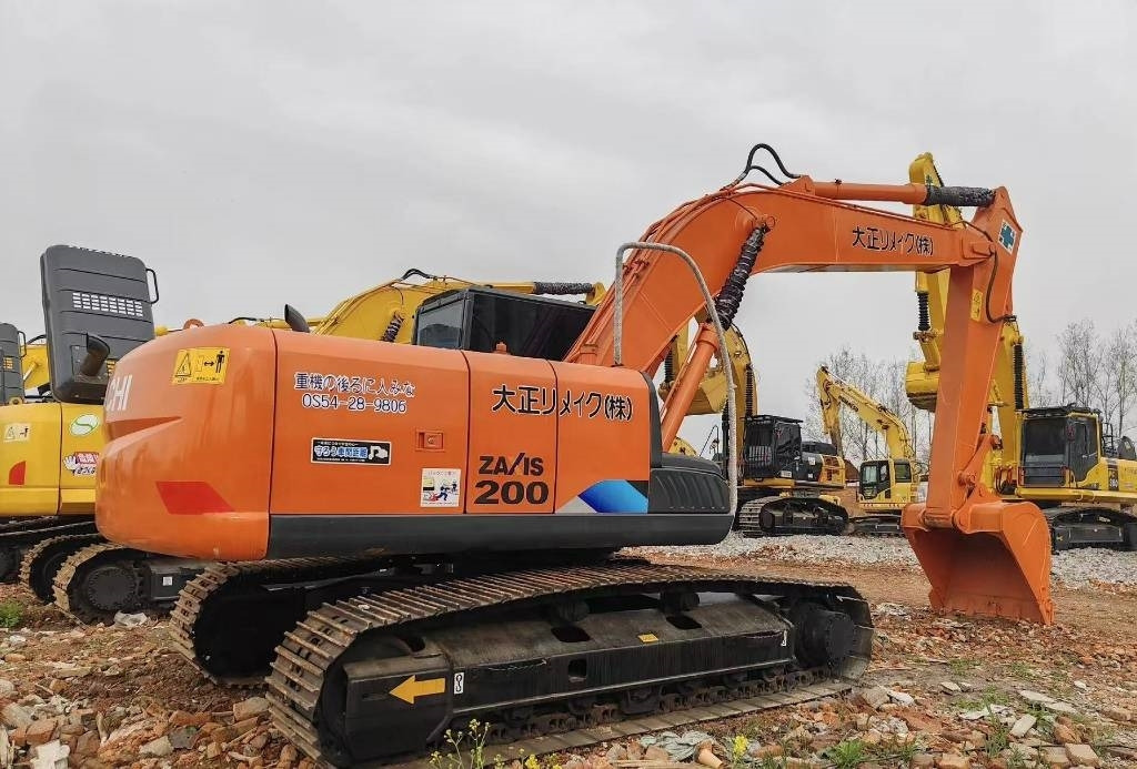 Hitachi 200 - Верижен багер: снимка 2 Hitachi 200 - Верижен багер: снимка 2
