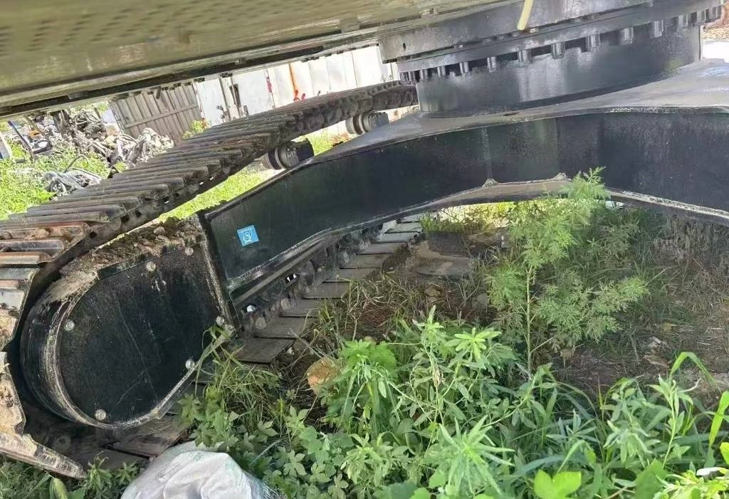 Hitachi 250 - Верижен багер: снимка 4 Hitachi 250 - Верижен багер: снимка 4