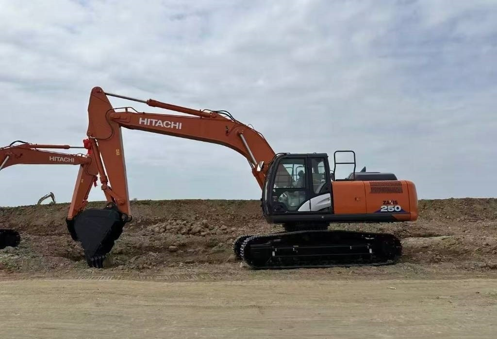 Hitachi 250 - Верижен багер: снимка 1 Hitachi 250 - Верижен багер: снимка 1