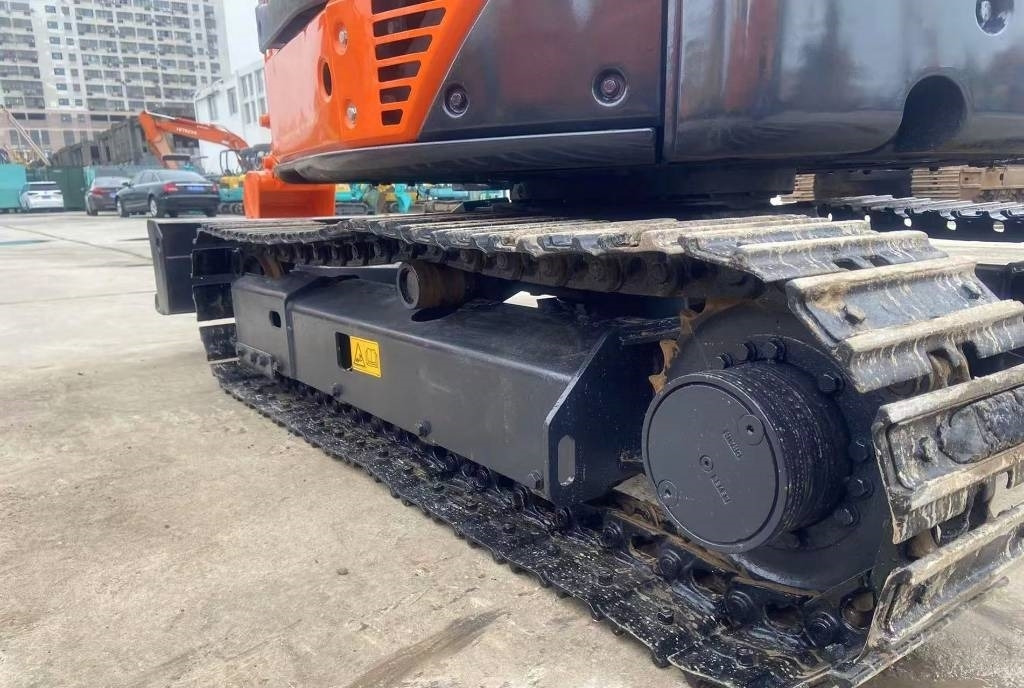 Hitachi 30 - Верижен багер: снимка 3 Hitachi 30 - Верижен багер: снимка 3