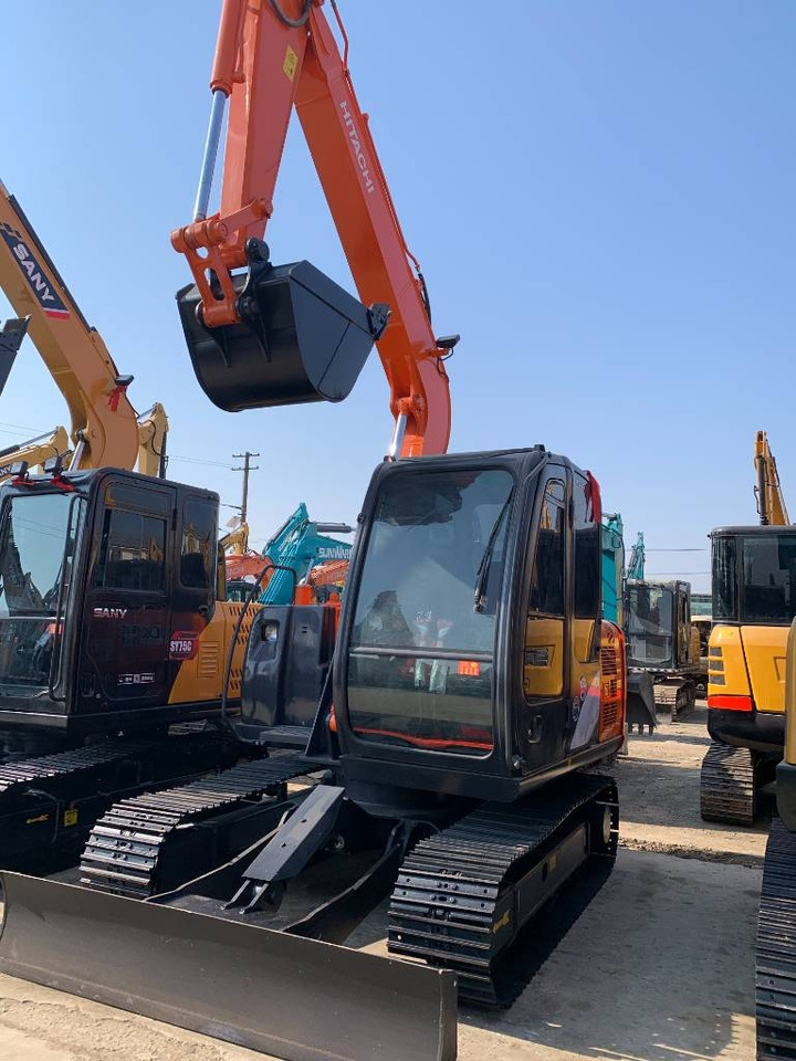 Hitachi 70 - Верижен багер: снимка 1 Hitachi 70 - Верижен багер: снимка 1