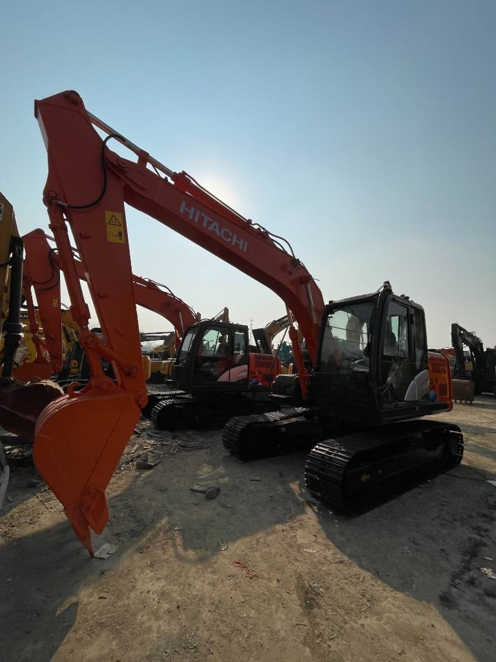 Hitachi ZX 130 H - Верижен багер: снимка 2 Hitachi ZX 130 H - Верижен багер: снимка 2