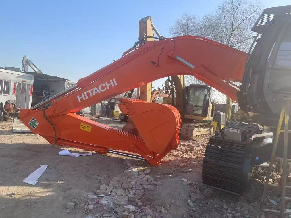 Hitachi ZX 350 - Верижен багер: снимка 2 Hitachi ZX 350 - Верижен багер: снимка 2
