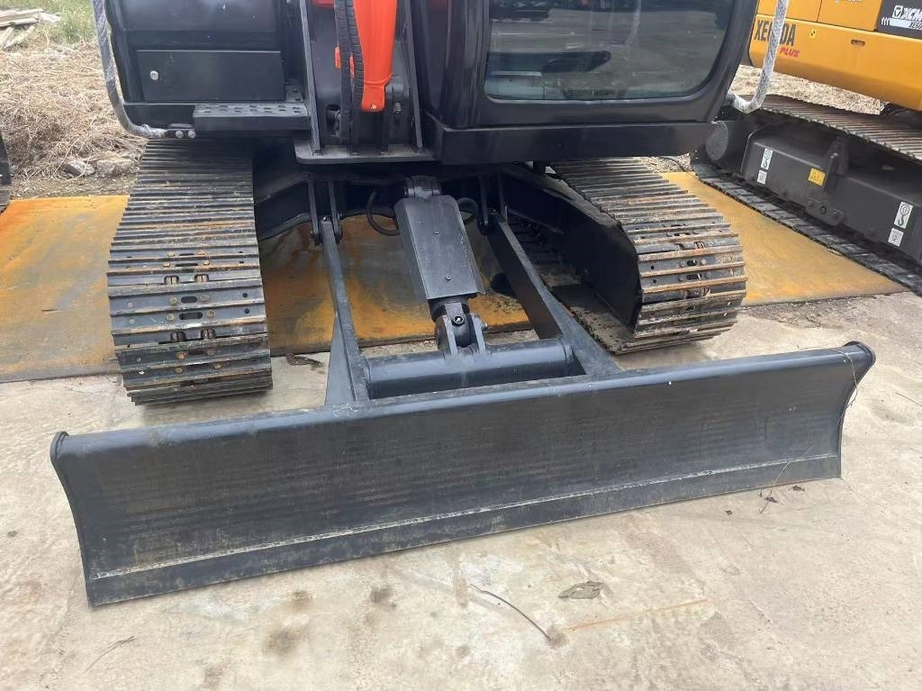 Мини багер Hitachi ZX 60: снимка 10 Мини багер Hitachi ZX 60: снимка 10