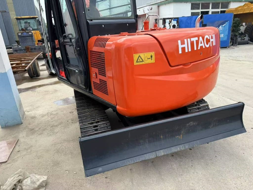 Мини багер Hitachi ZX 60: снимка 7