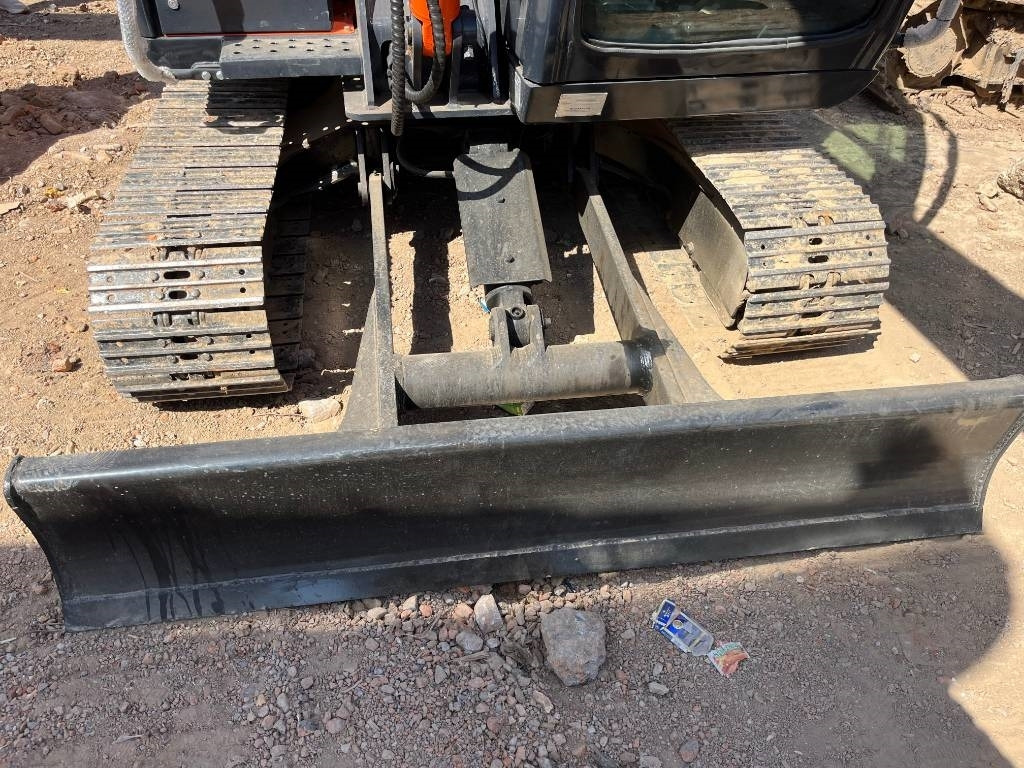 Hitachi ZX 60 - Мини багер: снимка 3 Hitachi ZX 60 - Мини багер: снимка 3