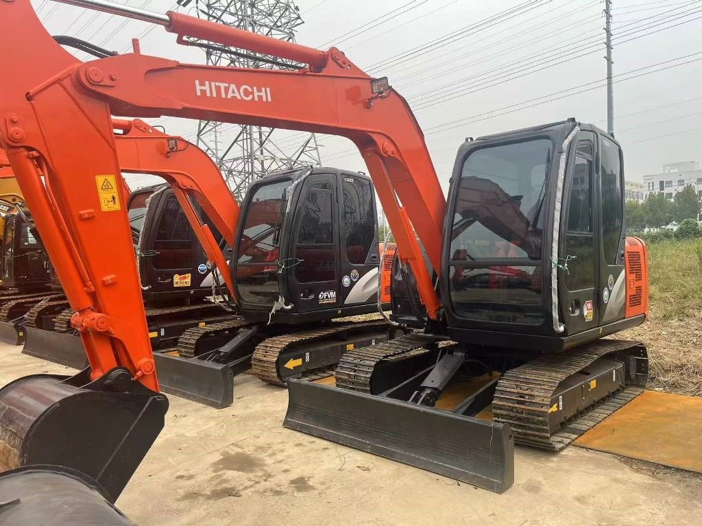 Мини багер Hitachi ZX 60: снимка 11 Мини багер Hitachi ZX 60: снимка 11