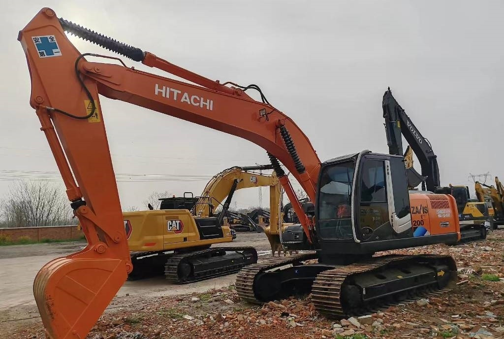 Hitachi Zaxis 200 LC - Мини багер: снимка 3 Hitachi Zaxis 200 LC - Мини багер: снимка 3