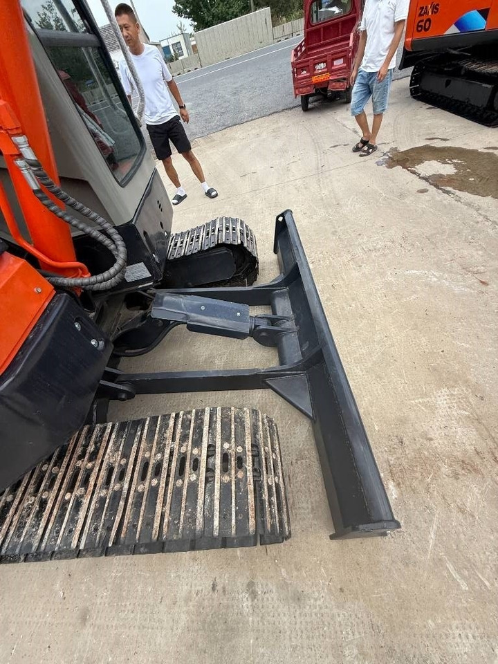 Hitachi Zaxis 55 U - Верижен багер: снимка 3 Hitachi Zaxis 55 U - Верижен багер: снимка 3
