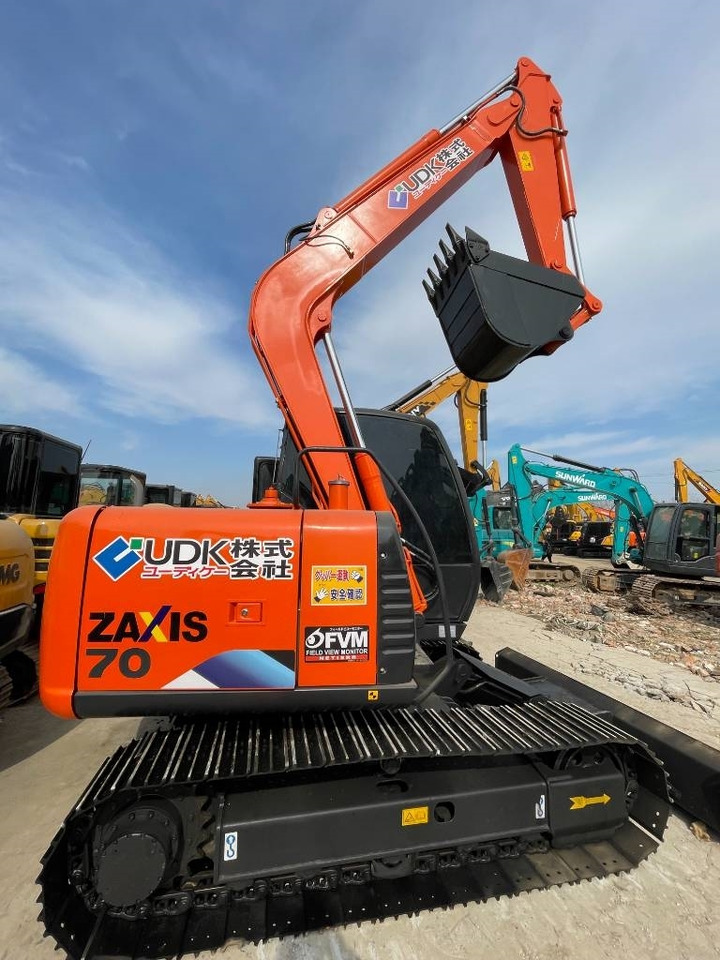 Hitachi Zaxis 70 - Верижен багер: снимка 1 Hitachi Zaxis 70 - Верижен багер: снимка 1