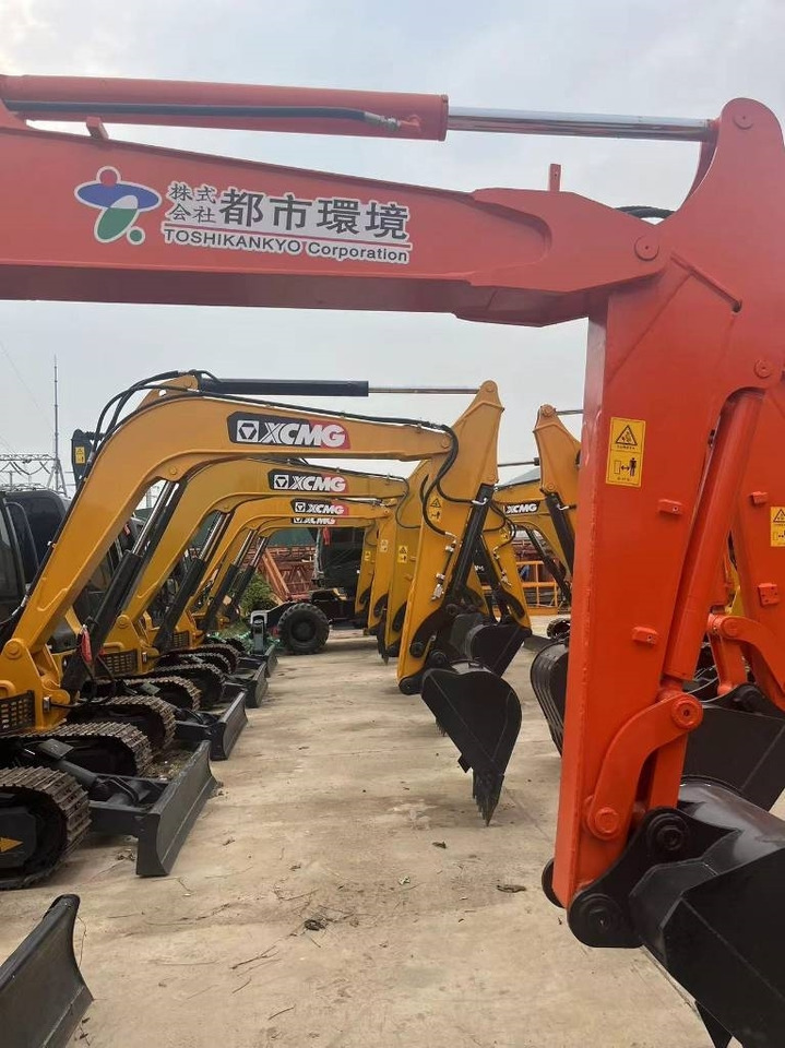 Hitachi zaxis60 - Верижен багер: снимка 3 Hitachi zaxis60 - Верижен багер: снимка 3