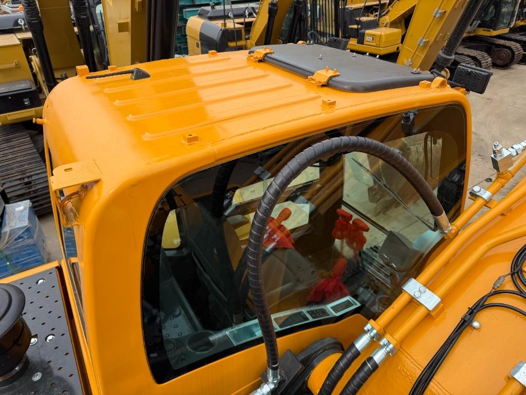 Hyundai 305LC-9T - Верижен багер: снимка 4 Hyundai 305LC-9T - Верижен багер: снимка 4