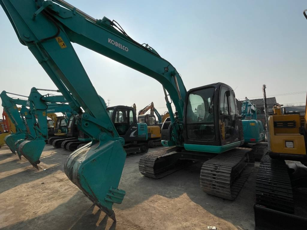 Kobelco SK 135 - Верижен багер: снимка 1 Kobelco SK 135 - Верижен багер: снимка 1