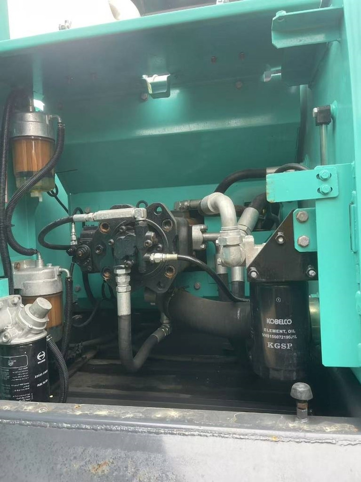 Kobelco SK 200 - Верижен багер: снимка 2 Kobelco SK 200 - Верижен багер: снимка 2