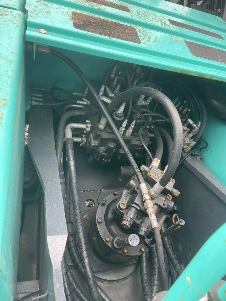 Kobelco SK 200  - Верижен багер: снимка 3 Kobelco SK 200  - Верижен багер: снимка 3