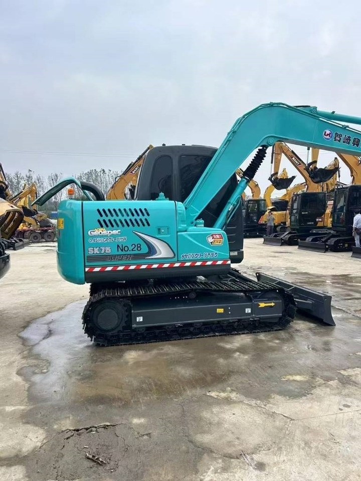 Kobelco SK 75 - Верижен багер: снимка 5 Kobelco SK 75 - Верижен багер: снимка 5