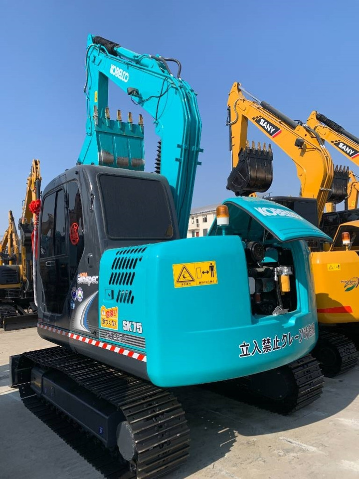 Kobelco SK 75 - Верижен багер: снимка 2 Kobelco SK 75 - Верижен багер: снимка 2