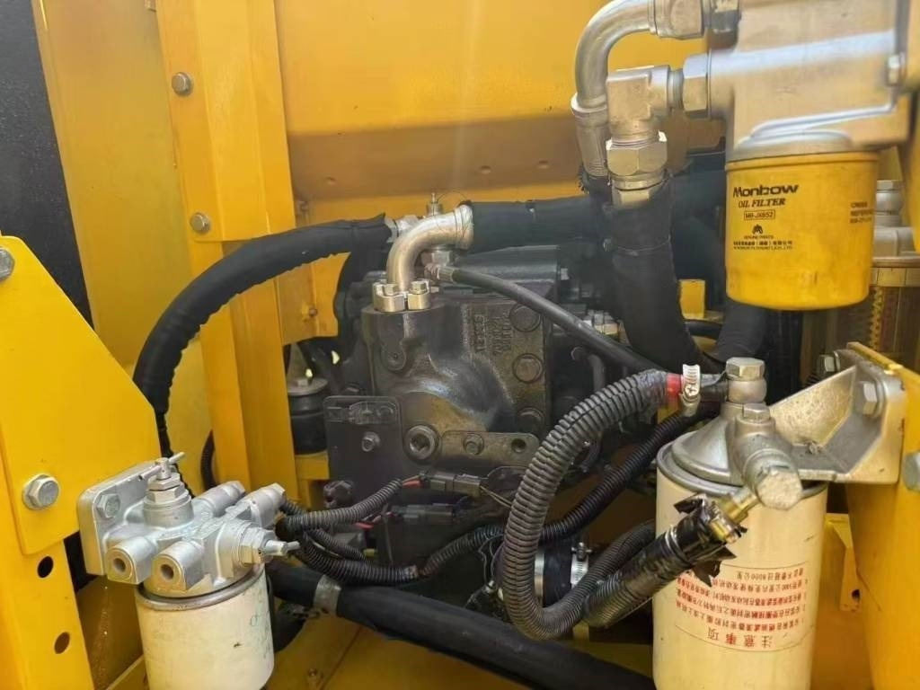 Komatsu PC 130 - Верижен багер: снимка 2 Komatsu PC 130 - Верижен багер: снимка 2