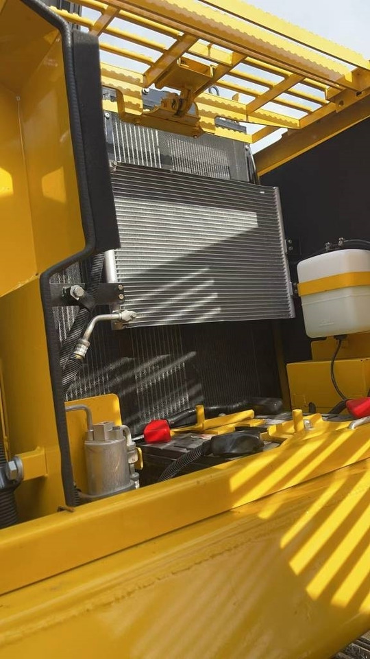 Верижен багер Komatsu PC 160 [ Copy ]: снимка 7