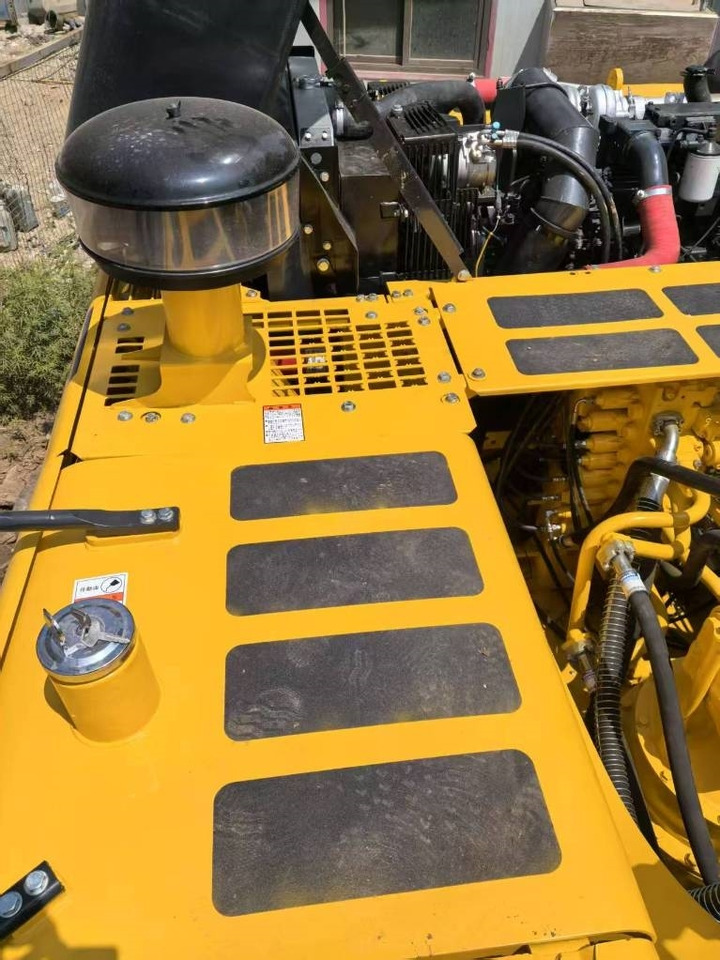 Komatsu PC 300 - Верижен багер: снимка 4 Komatsu PC 300 - Верижен багер: снимка 4