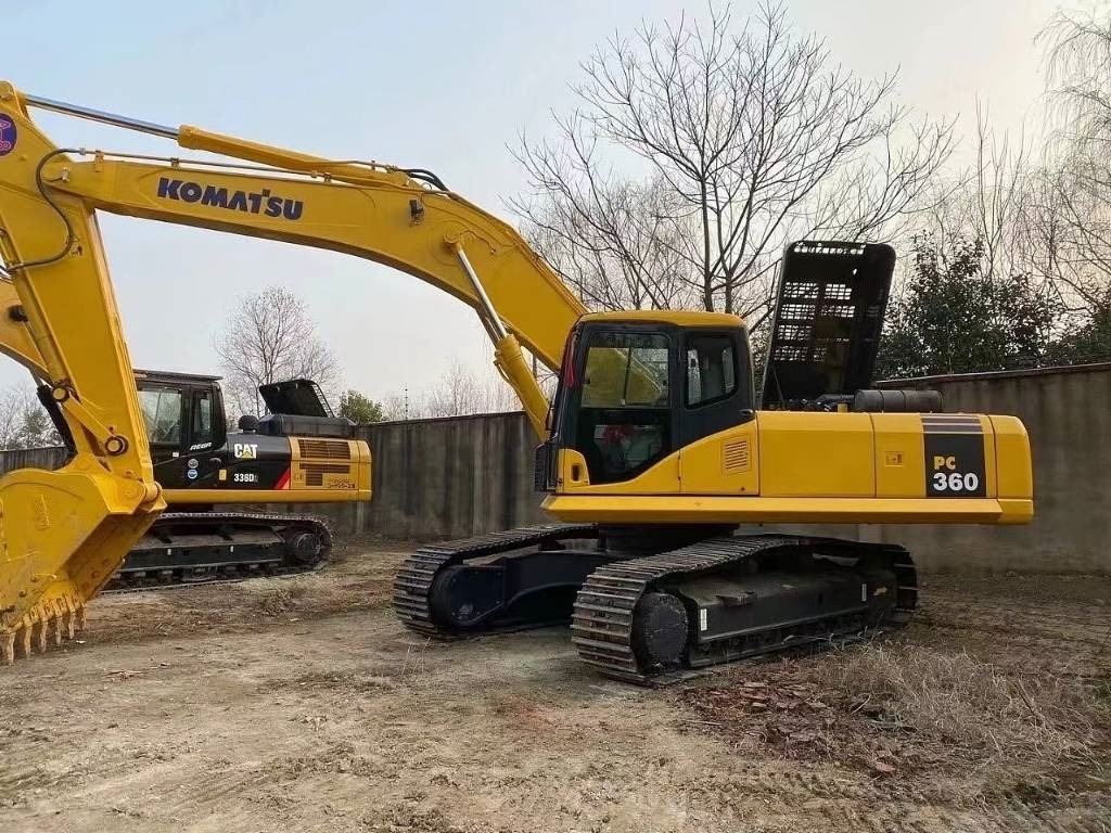 Komatsu PC 360 - Верижен багер: снимка 1 Komatsu PC 360 - Верижен багер: снимка 1