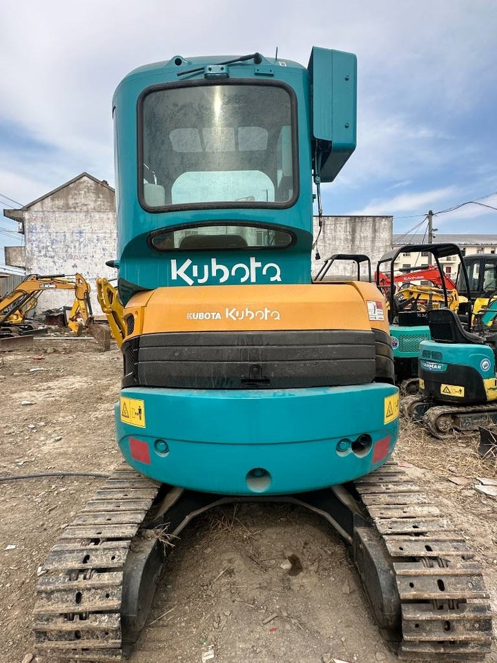 Kubota 30 - Верижен багер: снимка 4 Kubota 30 - Верижен багер: снимка 4