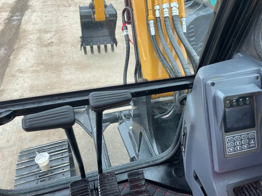 Sany SY 55 - Мини багер: снимка 3 Sany SY 55 - Мини багер: снимка 3