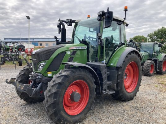 Fendt 514 POWER PLUS S4 - Трактор: снимка 2 Fendt 514 POWER PLUS S4 - Трактор: снимка 2