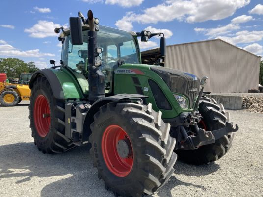 Fendt 722 S4 PROFI PLUS - Трактор: снимка 2 Fendt 722 S4 PROFI PLUS - Трактор: снимка 2