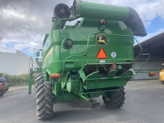 John Deere S680 - Зърнокомбайн: снимка 4 John Deere S680 - Зърнокомбайн: снимка 4