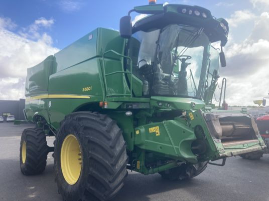 John Deere S680 - Зърнокомбайн: снимка 2 John Deere S680 - Зърнокомбайн: снимка 2