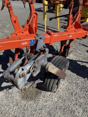 Kuhn MULTIMASTER 121 - Плуг: снимка 2 Kuhn MULTIMASTER 121 - Плуг: снимка 2