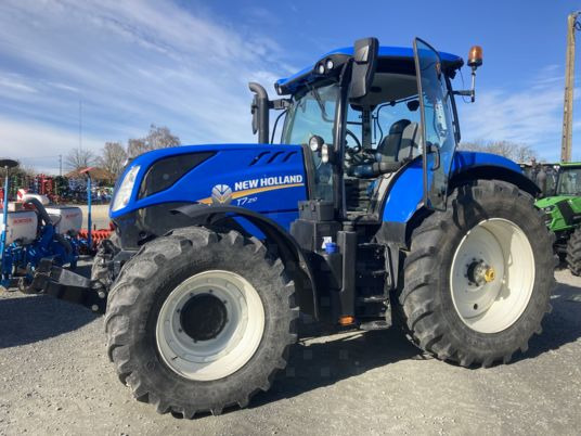 Трактор New Holland T7.210: снимка 8
