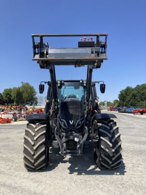 Valtra T215 DIRECT - Трактор: снимка 4 Valtra T215 DIRECT - Трактор: снимка 4