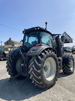 Valtra T215 DIRECT - Трактор: снимка 3 Valtra T215 DIRECT - Трактор: снимка 3
