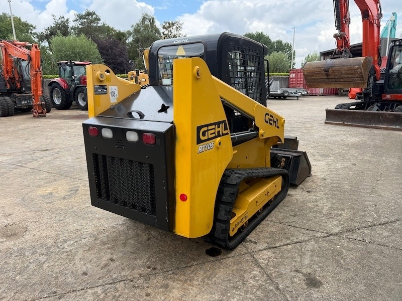 Gehl RT 105 - Верижен товарач: снимка 3 Gehl RT 105 - Верижен товарач: снимка 3
