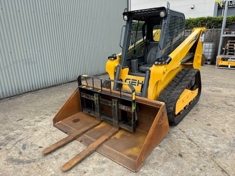 Gehl RT165 - Верижен товарач: снимка 4 Gehl RT165 - Верижен товарач: снимка 4