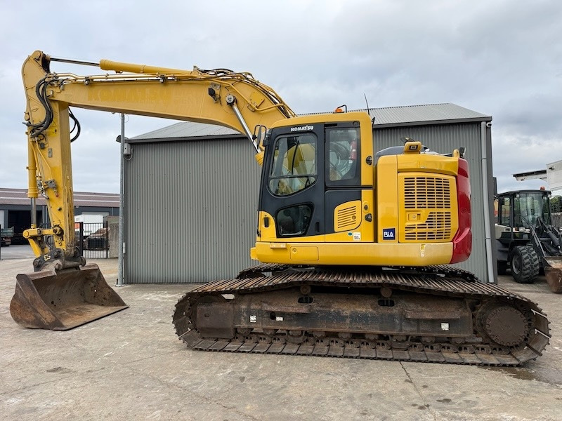 Komatsu PC 228 USLC-11 - Верижен багер: снимка 1 Komatsu PC 228 USLC-11 - Верижен багер: снимка 1