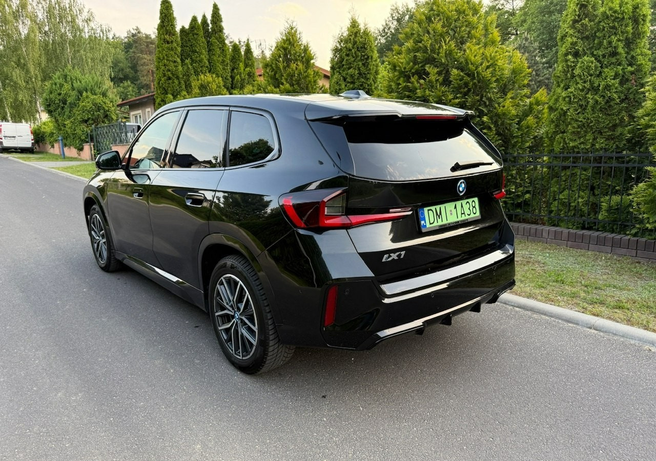 BMW X1 iX1 iX1 xDrive30 313KM M-Sport H/K Panorama AdaptiveLed Masaże Kam360 - Джип: снимка 3 BMW X1 iX1 iX1 xDrive30 313KM M-Sport H/K Panorama AdaptiveLed Masaże Kam360 - Джип: снимка 3