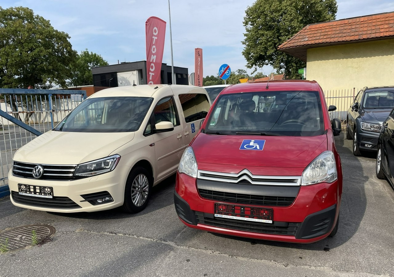 Лек автомобил Citroen Berlingo II Berlingo 1.6 do przewozu Niepełnosprawnych inwalida rampa 2018: снимка 17
