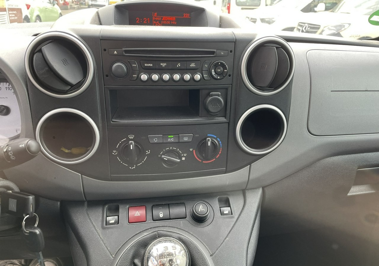 Лек автомобил Citroen Berlingo II Berlingo 1.6 do przewozu Niepełnosprawnych inwalida rampa 2018: снимка 11