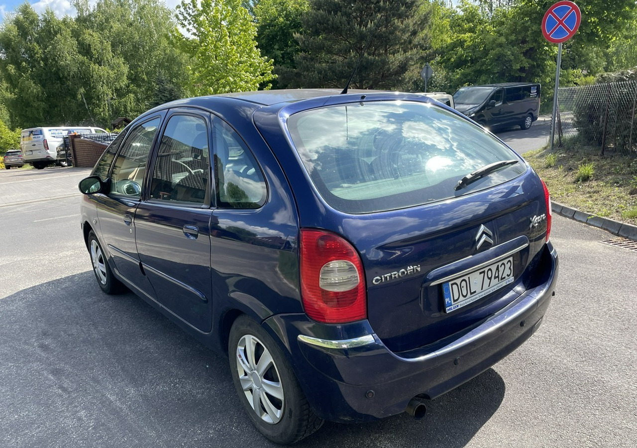 Citroen Xsara Picasso Citroen Xsara Picasso 1.6HDI-110KM Klima tempomat 2006 - Лек автомобил: снимка 4 Citroen Xsara Picasso Citroen Xsara Picasso 1.6HDI-110KM Klima tempomat 2006 - Лек автомобил: снимка 4