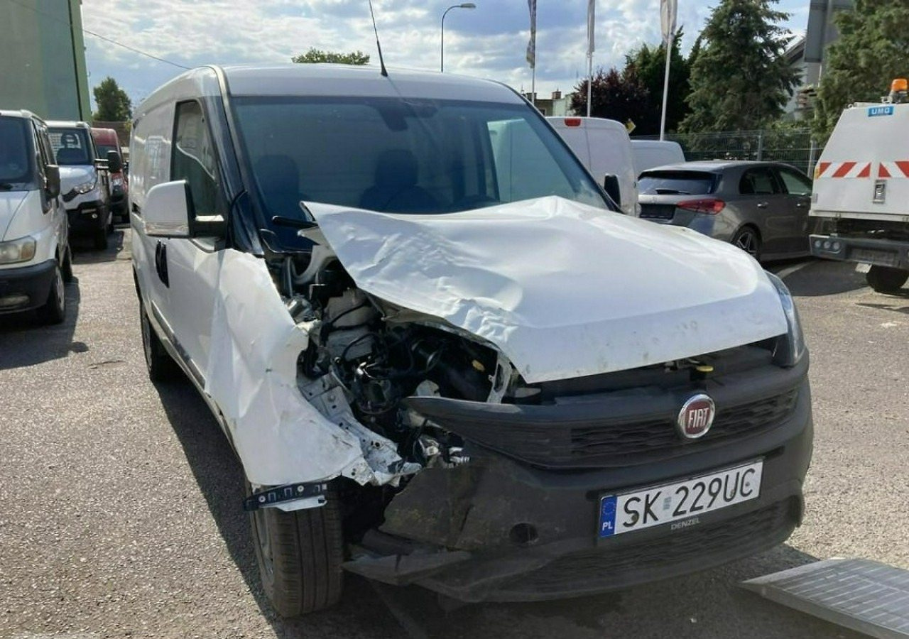 Fiat Doblo Fiat Doblo MAXI 1,6 jtd ECO Flex 105KM Klima 2021 Salon PL - Товарен бус: снимка 2 Fiat Doblo Fiat Doblo MAXI 1,6 jtd ECO Flex 105KM Klima 2021 Salon PL - Товарен бус: снимка 2